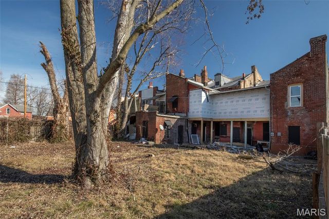 7011 S Broadway, St Louis, MO 63111