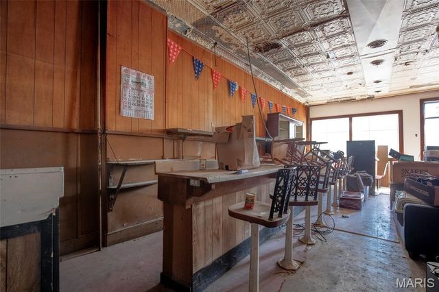 7011 S Broadway, St Louis, MO 63111