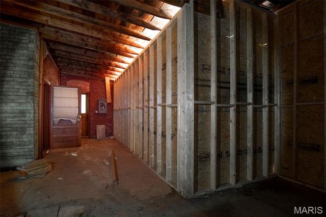 7011 S Broadway, St Louis, MO 63111