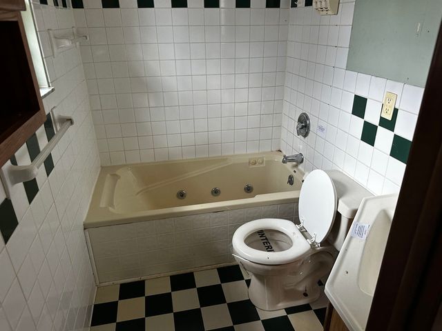 54 Hubbards Heights, Huntington, WV 25704