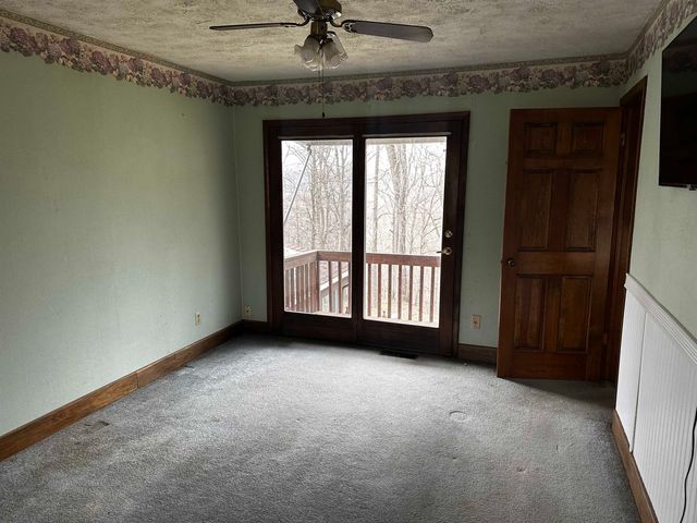 54 Hubbards Heights, Huntington, WV 25704