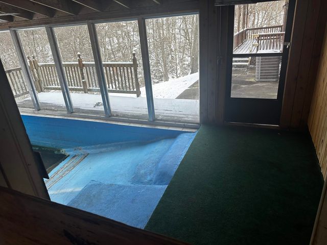 54 Hubbards Heights, Huntington, WV 25704