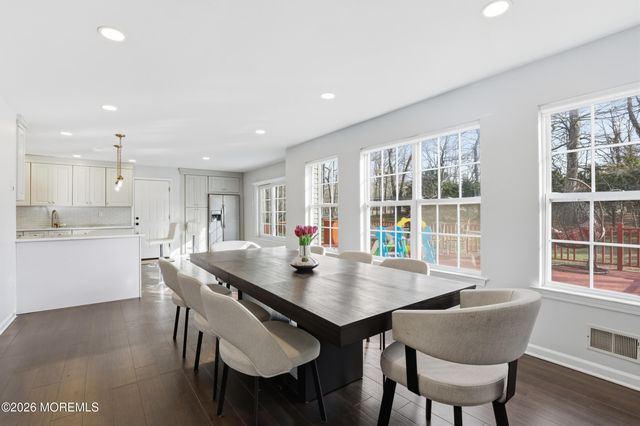 9 Stacy Court, Jackson, NJ 08527