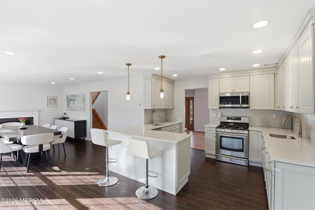 9 Stacy Court, Jackson, NJ 08527