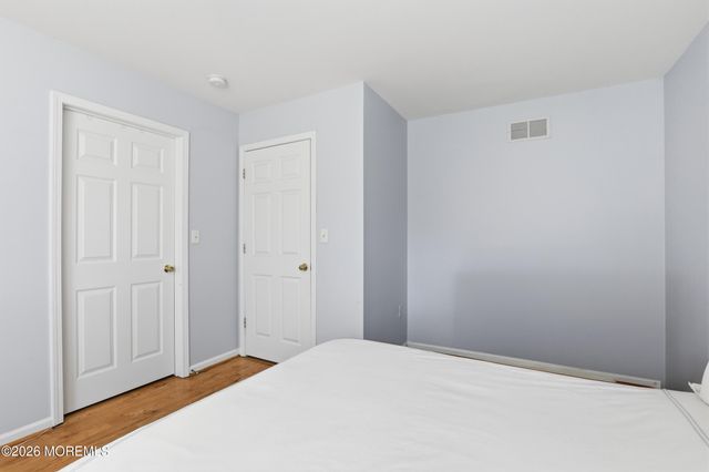 9 Stacy Court, Jackson, NJ 08527