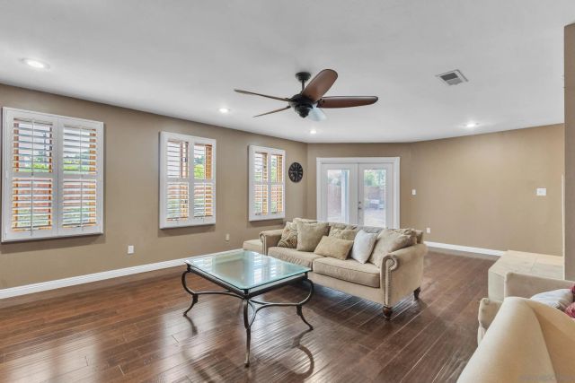 6907 Bettyhill Dr., San Diego, CA 92117