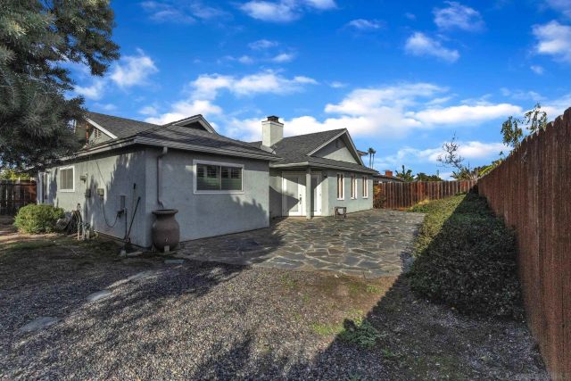 6907 Bettyhill Dr., San Diego, CA 92117