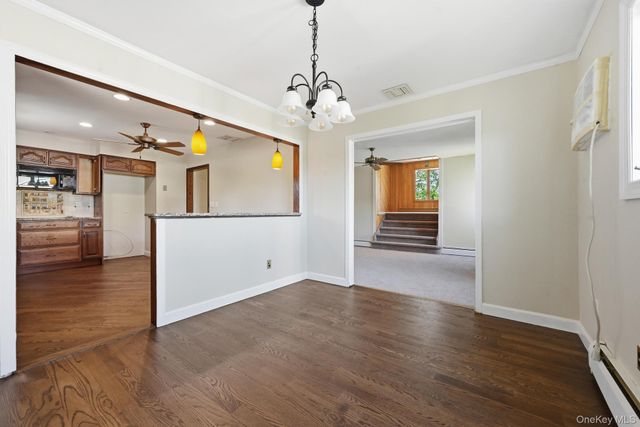 30 Columbine Lane, Kings Park, NY 11754