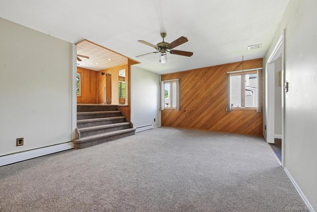 30 Columbine Lane, Kings Park, NY 11754