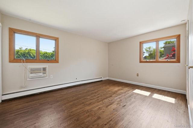 30 Columbine Lane, Kings Park, NY 11754