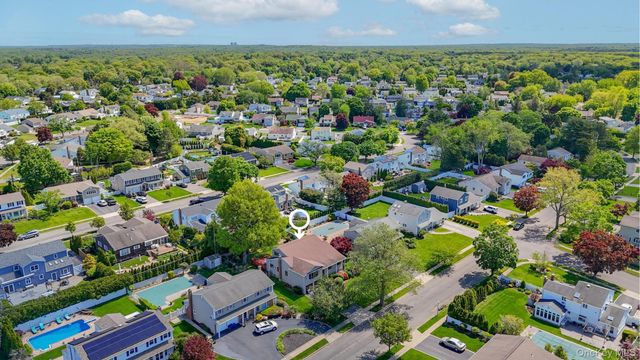 30 Columbine Lane, Kings Park, NY 11754