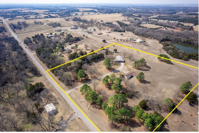 920 N 60th Street, Noble, OK 73068