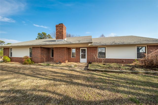 920 N 60th Street, Noble, OK 73068