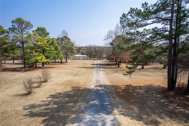 920 N 60th Street, Noble, OK 73068