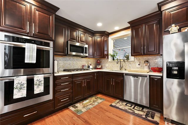 1121 Monongahela Blvd, White Oak, PA 15131