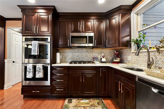 1121 Monongahela Blvd, White Oak, PA 15131