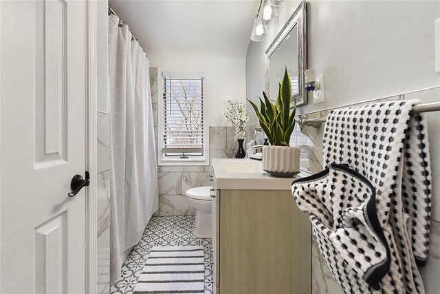 1121 Monongahela Blvd, White Oak, PA 15131