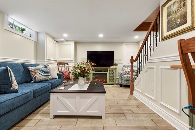 1121 Monongahela Blvd, White Oak, PA 15131