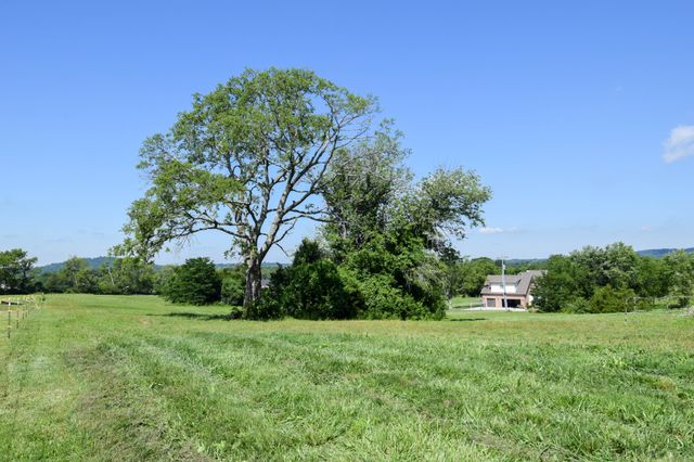 0 Hwy 25 W, Gallatin, TN 37066