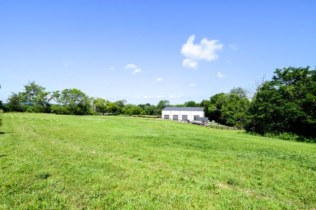 0 Hwy 25 W, Gallatin, TN 37066