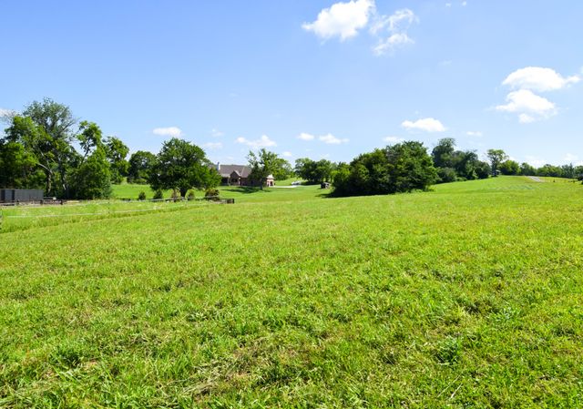 0 Hwy 25 W, Gallatin, TN 37066