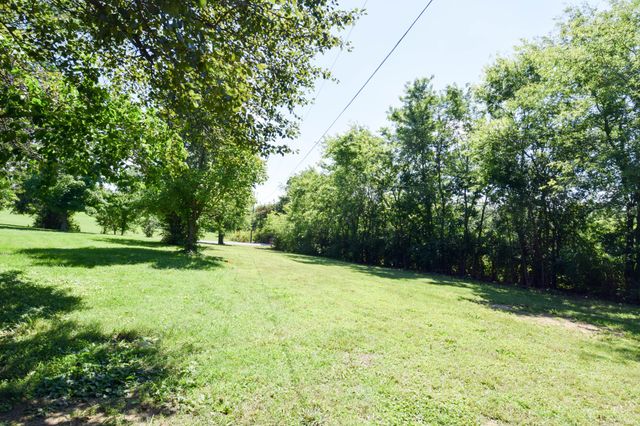 0 Hwy 25 W, Gallatin, TN 37066