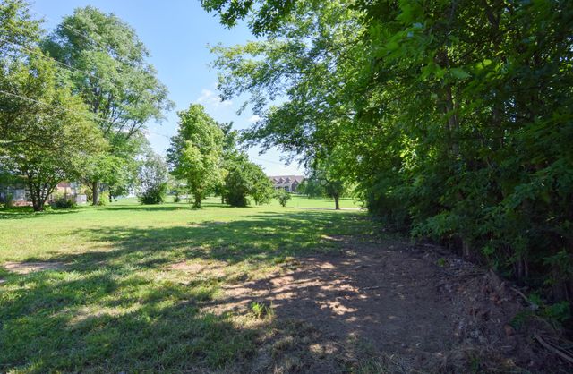 0 Hwy 25 W, Gallatin, TN 37066