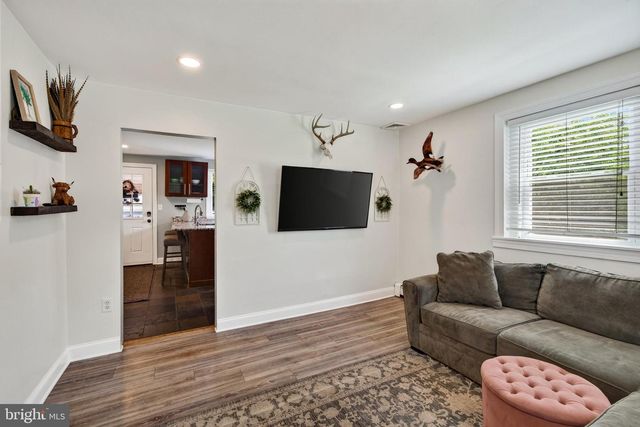 547 LIMERICK CENTER RD, Royersford, PA 19468