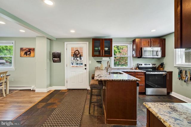547 LIMERICK CENTER RD, Royersford, PA 19468