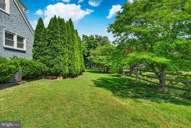 547 LIMERICK CENTER RD, Royersford, PA 19468