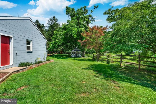 547 LIMERICK CENTER RD, Royersford, PA 19468