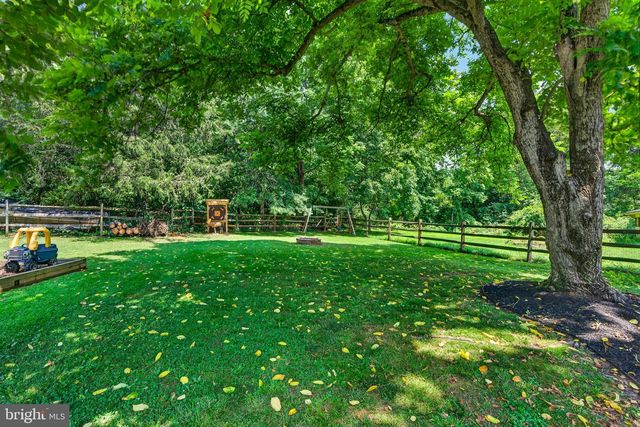 547 LIMERICK CENTER RD, Royersford, PA 19468