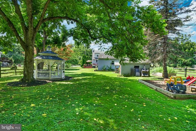547 LIMERICK CENTER RD, Royersford, PA 19468