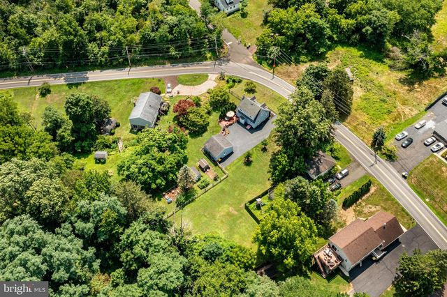 547 LIMERICK CENTER RD, Royersford, PA 19468
