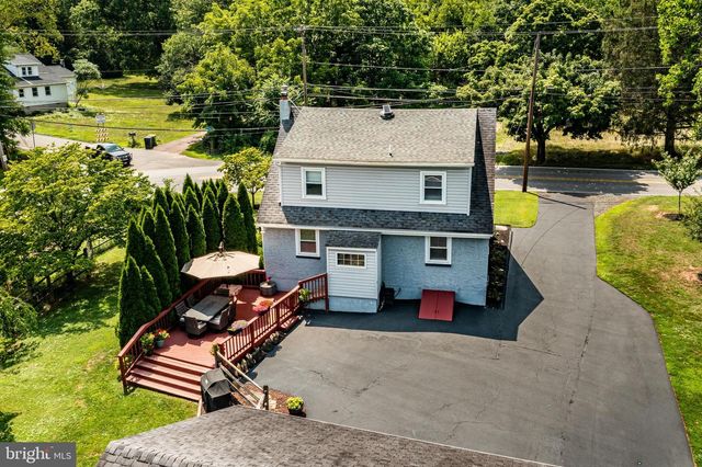 547 LIMERICK CENTER RD, Royersford, PA 19468