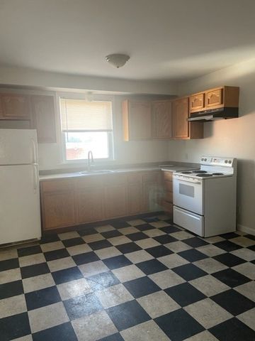 86 Sutton Street, Providence, RI 02903