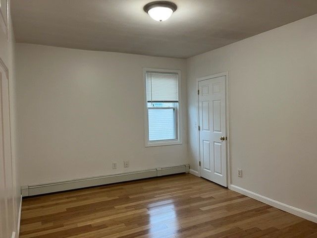 86 Sutton Street, Providence, RI 02903
