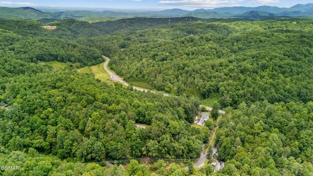 1139 Glades Road, Gatlinburg, TN 37738