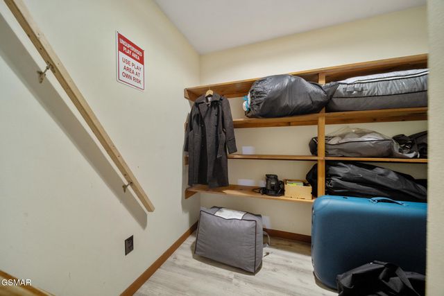 1139 Glades Road, Gatlinburg, TN 37738