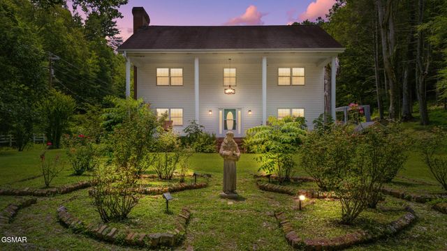 1139 Glades Road, Gatlinburg, TN 37738