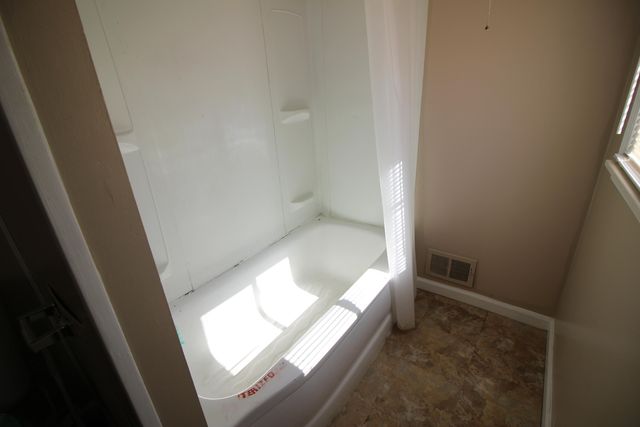 20510 Broadacres Street, Clinton Charter Twp, MI 48035