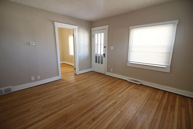 20510 Broadacres Street, Clinton Charter Twp, MI 48035