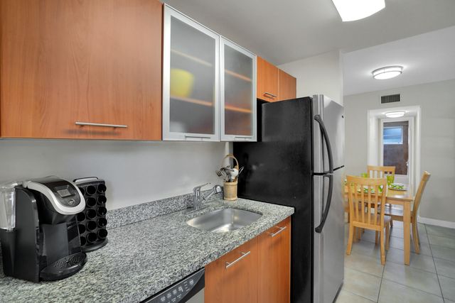 3212 NE 9th A104, Pompano Beach, FL 33062