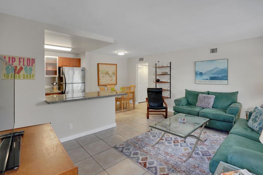 3212 NE 9th A104, Pompano Beach, FL 33062