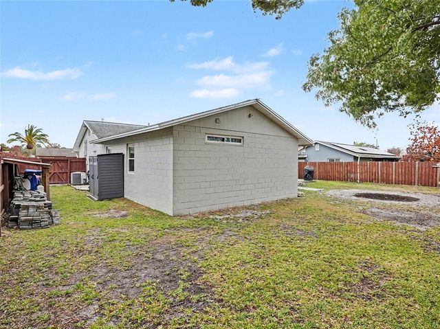 2327 GREENBUSH COURT, Orlando, FL 32837