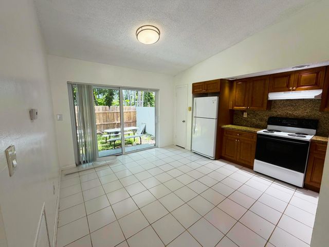 10363 SW 207th Terrace 10363, Cutler Bay, FL 33189