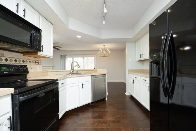 7717 Falcon Rest Circle, Raleigh, NC 27615