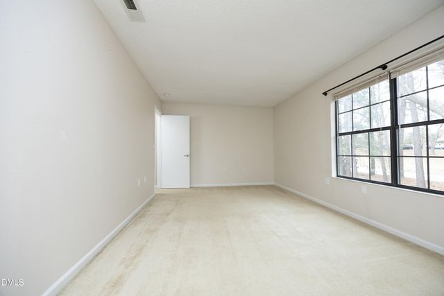 7717 Falcon Rest Circle, Raleigh, NC 27615