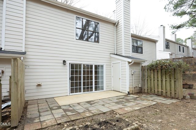 7717 Falcon Rest Circle, Raleigh, NC 27615