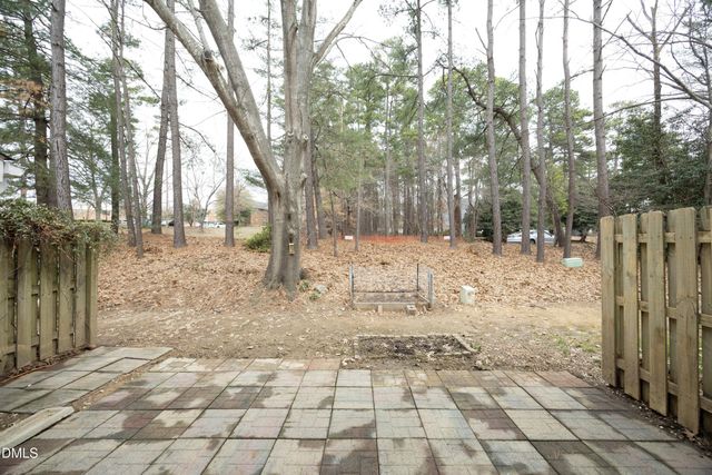 7717 Falcon Rest Circle, Raleigh, NC 27615